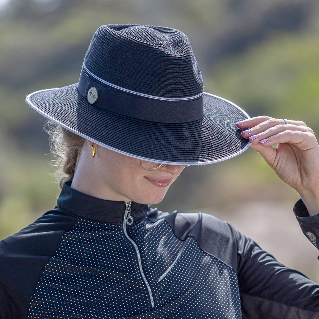 Karrie Fedora
